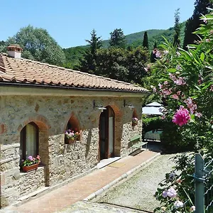 https://holiday-home-casa-carla-ripafratta-ito04131-f.it-tuscanyhotel.com